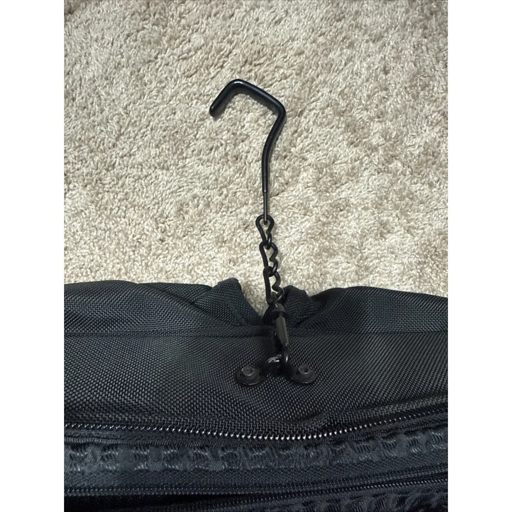 TUMI 2231D3 Wheeled Folding 3 Way Garment Bag Nylon 24x14x20 Black EXCELLENT‎